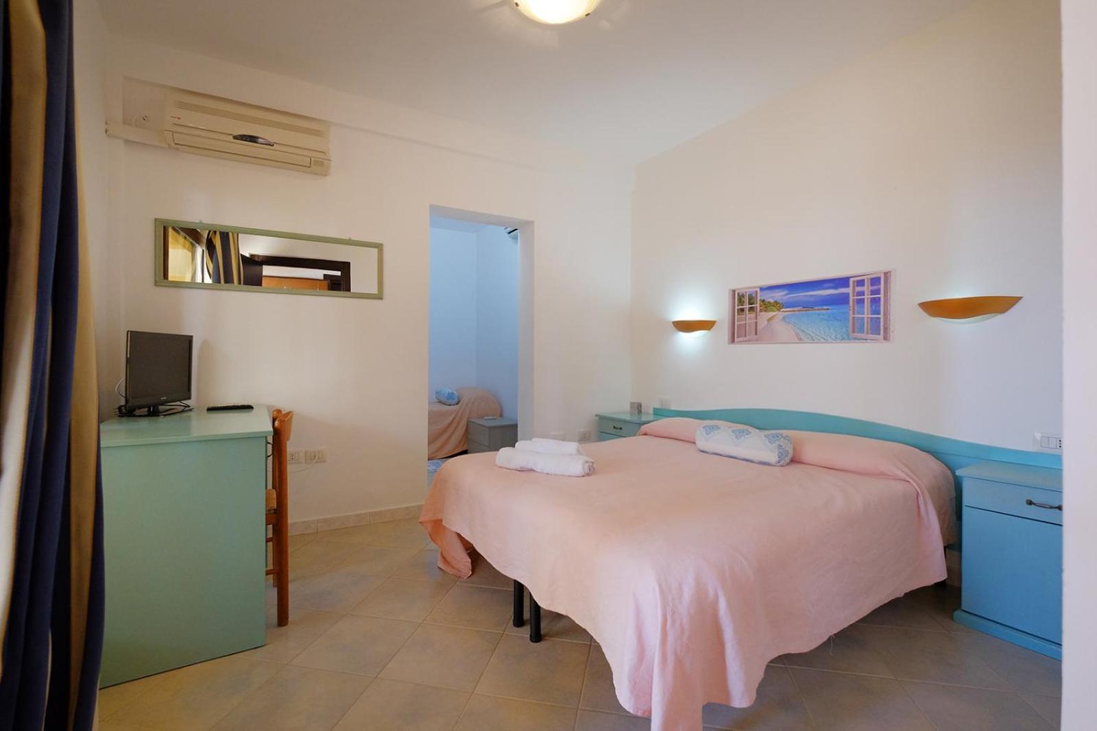 Hotel Su Nuraghe à SantʼAnna Arresi Extérieur photo